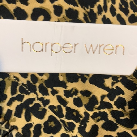 Harper Wren Women’s Animal Print Cheetah Tunic Top Size Small - Picture 9 of 11